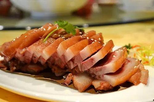 吃瓜吃猪头肉视频,猪头肉美食视频引发热议